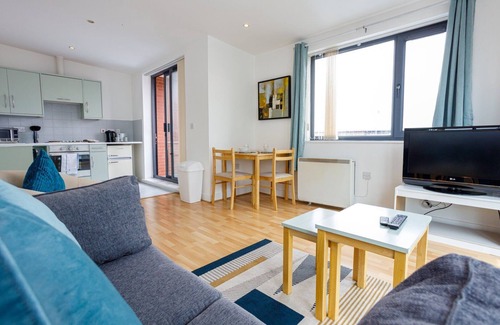 Liverpool Apartment | GuestReady - Homely Apartment near City Centre