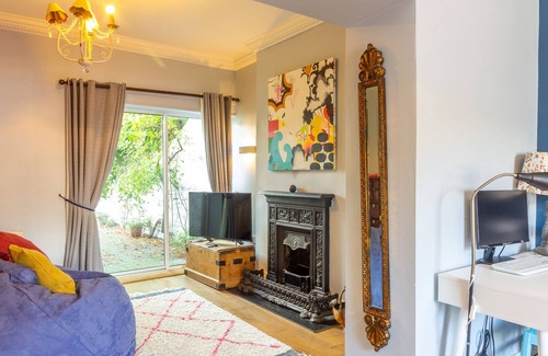City Centre Dublin House | GuestReady - House of Enchantment in East Wall