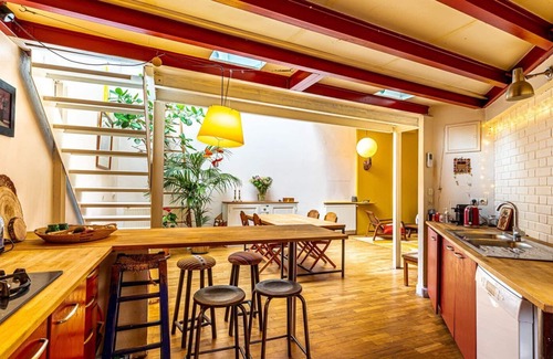 Clichy Apartment | GuestReady - Jungle Industrial Loft in Clichy