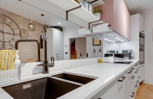 Chorlton-cum-Hardy House | GuestReady - Lux residence in Chorlton
