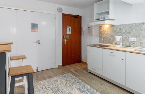 Lagunillas Apartment | GuestReady - Málaga's Historical Hideaway