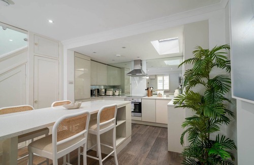 Chelsea Apartment | GuestReady - Modern Apt in Chelsea with a Terrace