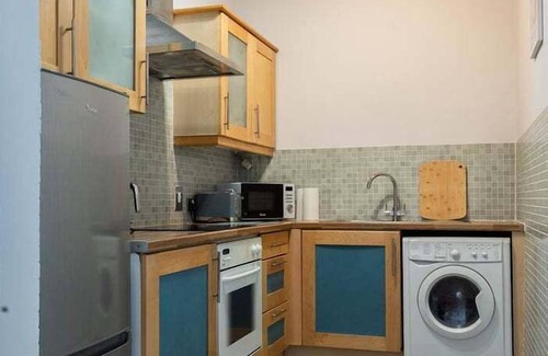 City Centre Dublin Apartment | GuestReady - Modern Docklands retreat in Dublin