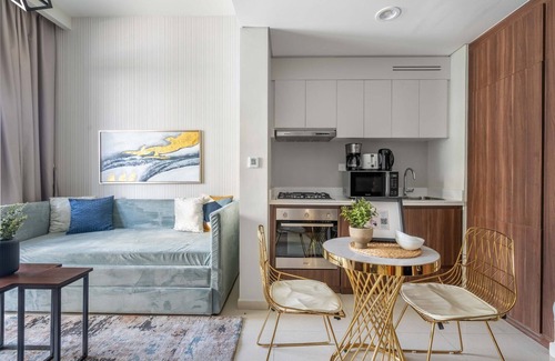 Downtown Dubai Apartment | GuestReady - Modern living at Reva Residence