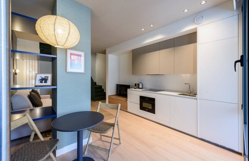 Ciudad Universitaria Apartment | GuestReady - Modern Madrid Dúplex