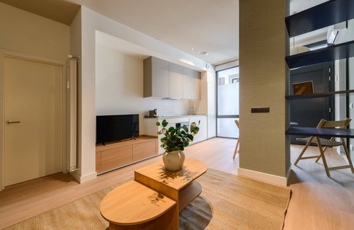 Ciudad Universitaria Apartment | GuestReady - Modern Madrid Dúplex