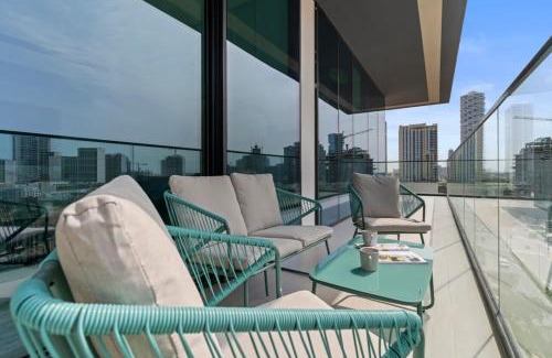 Jumeirah Village Circle Apartment | GuestReady - Modern retreat in JVC
