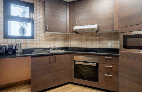 Jadaf Apartment | GuestReady - Oasis paradise at Riah Tower
