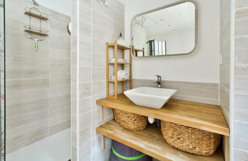 Hotel de Ville - Quinconces Apartment | GuestReady - Old town charm and modern comfort