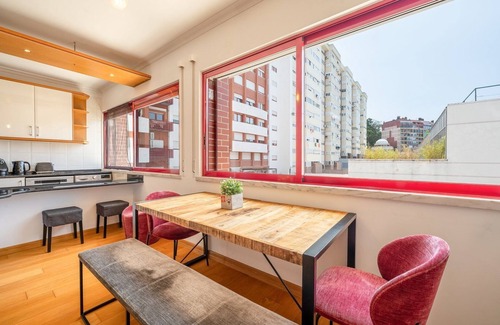 Telheiras Apartment | GuestReady - Steps from Benfica Stadium