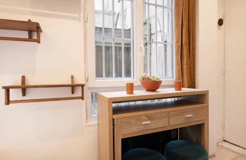 Quartier de la Porte-Saint-Denis Apartment | GuestReady - Studio with Jacuzzi in the 10 th