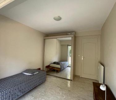 Le Cannet House | GuestRoom - Chambre d'hôte