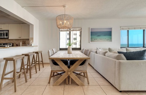 Madeira Beach Condo | GUESTS RAVE: "The View!" - Beachfront Gulf-Facing 9th-Floor Corner Unit!