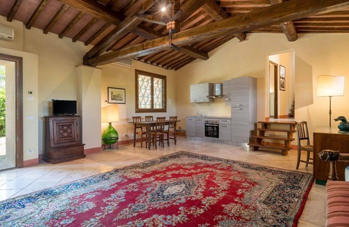 San Gimignano Apartment | Guido De Poppi Apartment with Pool Ap. 4