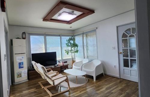 Gyeongju House | Gujeolcho Guesthouse