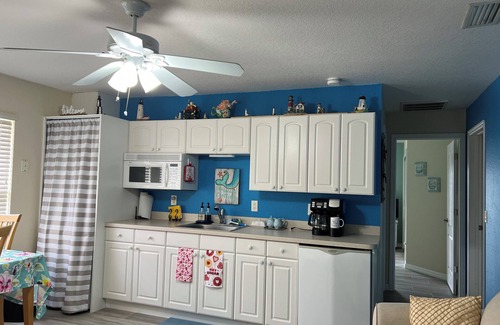 Caloosahatchee House | Gulf Access Waterfront Large One or Two Bedroom In Law Suite