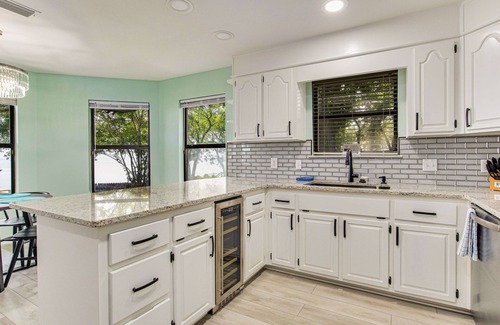 Gulf Breeze House | Gulf Breeze 3BR Sleeps 12 Pet-Friendly