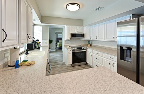 Bradenton Villa | Gulf Coast Retreat - Private Pool, BBQ, Pets OK