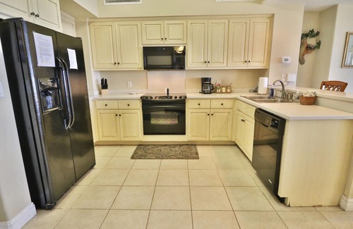 Thomas Drive Condo | Gulf Crest-2 BR on the 22nd floor*Includes Beach Chairs*