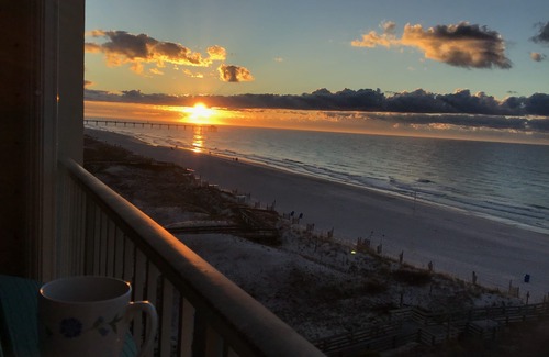 Fort Walton Beach Condo | Gulf Dunes 607: Top Floor, Direct Ocean View, Beachfront Condo, Sleeps 6!