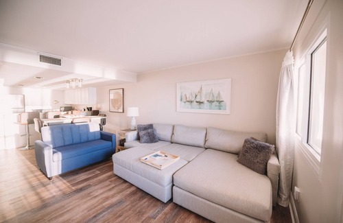 Sunnyside Condo | Gulf front 2BR directly on the beach! Listen to waves from your balcony!