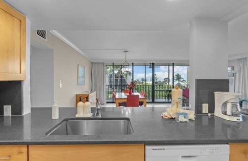 Sanibel Condo | Gulf-Front at Sundial East – And stay for as little as 3 nights this summer!