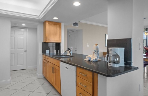 Sanibel Condo | Gulf-Front at Sundial East – And stay for as little as 3 nights this summer!
