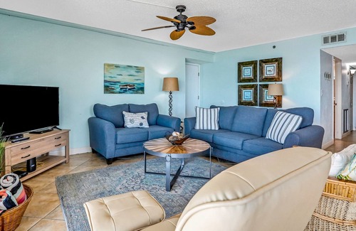 Indian Shores Condo | Gulf-front condo with heated pool & private balcony - amazing views