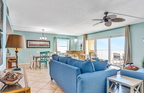 Indian Shores Condo | Gulf-front condo with heated pool & private balcony - amazing views
