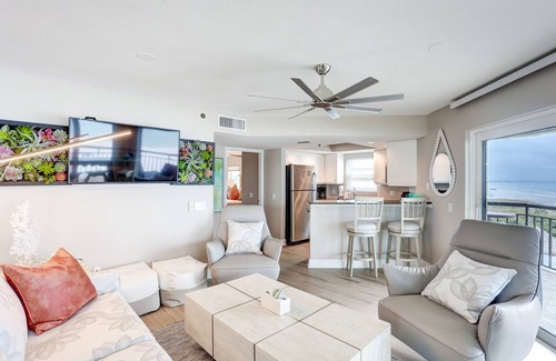 St. Pete Beach Condo | 🌊 Gulf Front Condo — Gulf Strand Resort, St. Pete Beach
