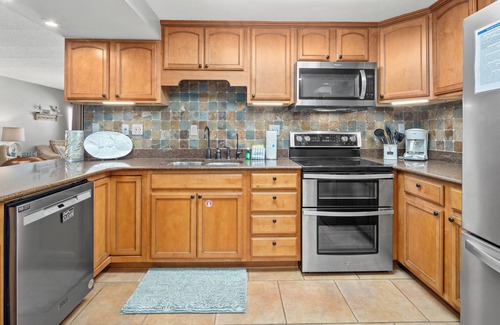 Silver Sands Beach Condo | Gulf Front LOW-Rise Paradise!