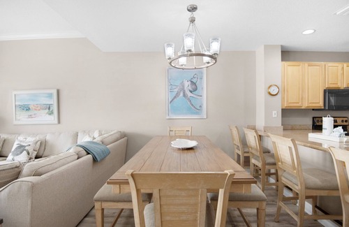 Upper Grand Lagoon Condo | 🌞Gulf FRONT-Pet Friendly-3BR Grandview East 1602🌞