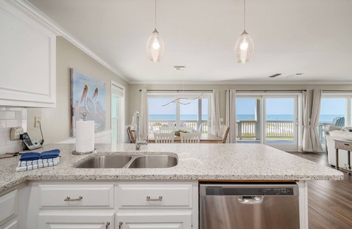 Port St. Joe House | Gulf-front, private pool, pets welcome!