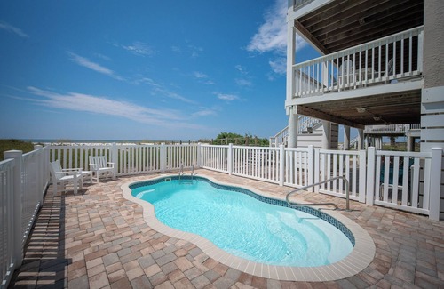 Port St. Joe House | Gulf-front, private pool, pets welcome!