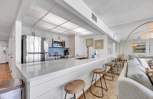 Panama City Beach Condo | ⛵Gulf Front Views-Pools + Hot Tubs-Edgewater 2-805⛵