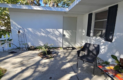 Venice Gardens Cottage | Gulf of Mexico is only 4 miles from our Old-Florida 1-bedroom Humble Home
