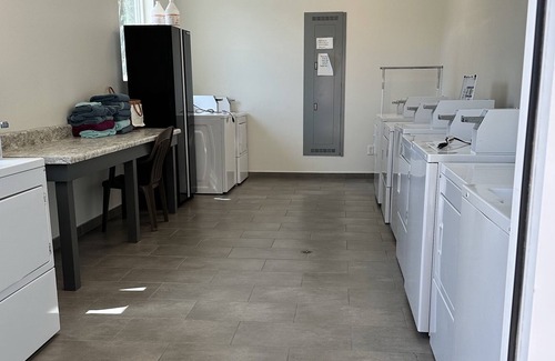 Oak RV Rental | Gulf Shores, AL RV Lot at Whispering Pines RV Resort West