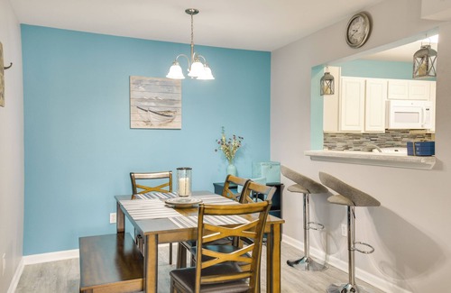 Gulf Shores Condo | Gulf Shores Condo w/Pool Access, 5 Mi to Beach!