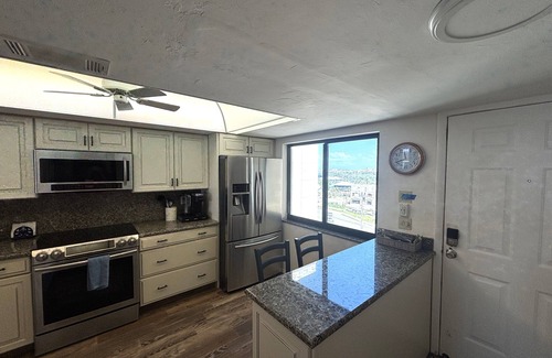 South Island Condo | Gulf View! 2B/2B CONDO AT ISLANDS END ON FORT MYERS BEACH!