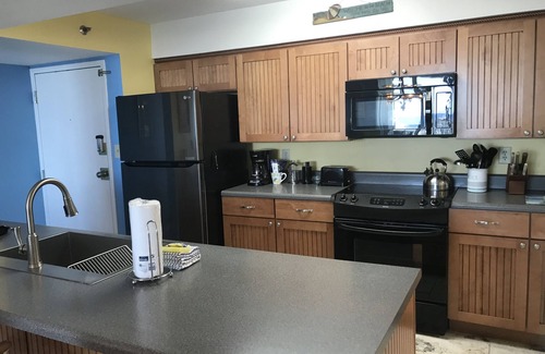 Pensacola Beach Condo | Gulf View Bliss 4th Story 5 𝓢𝓽𝓪𝓻 𝓡𝓮𝓿𝓲𝓮𝔀𝓼 & Beach is Across the Street