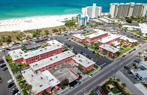 St. Pete Beach Condo | Gulf Winds 1005 2BR 1BA