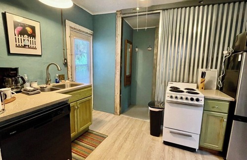 Gulfport Apartment | Gulfport Beach Studio on Bay