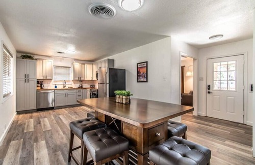 Bay Area House | Gulfside Getaway Awaits