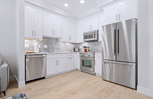 Central Sarasota Apartment | Gulfside Sarasota Retreat – Beach Close By