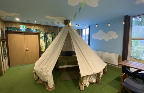 Matlock Bath Hotel | Gulliver's Resort Matlock Bath