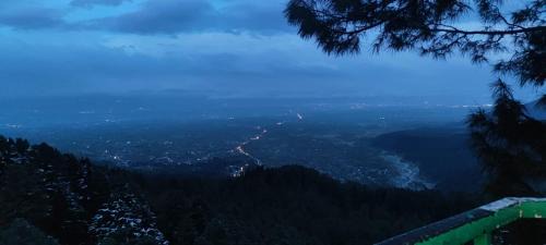 Srinagar Hotel | Gulmarg room booking