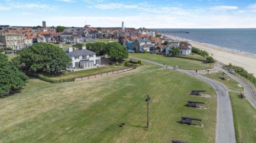 Southwold House | Gun Hill Place