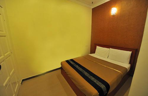 George Town Hotel | Gurney Inn