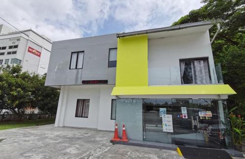 Downtown George Town Hotel | Gurney Lodge