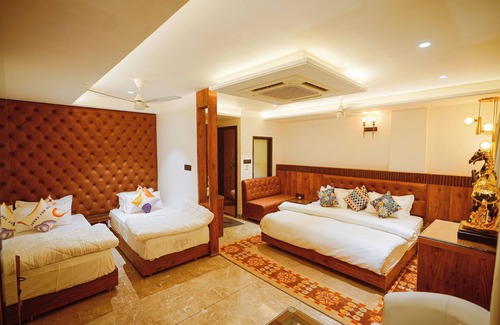 Maharana Pratap Nagar Hotel | Guru kripa residency